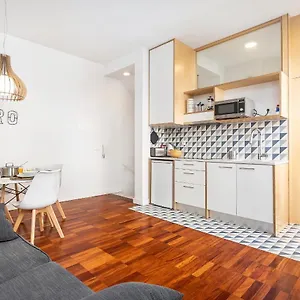 rg-downtown-duplex.hotelaalgarve.com/
