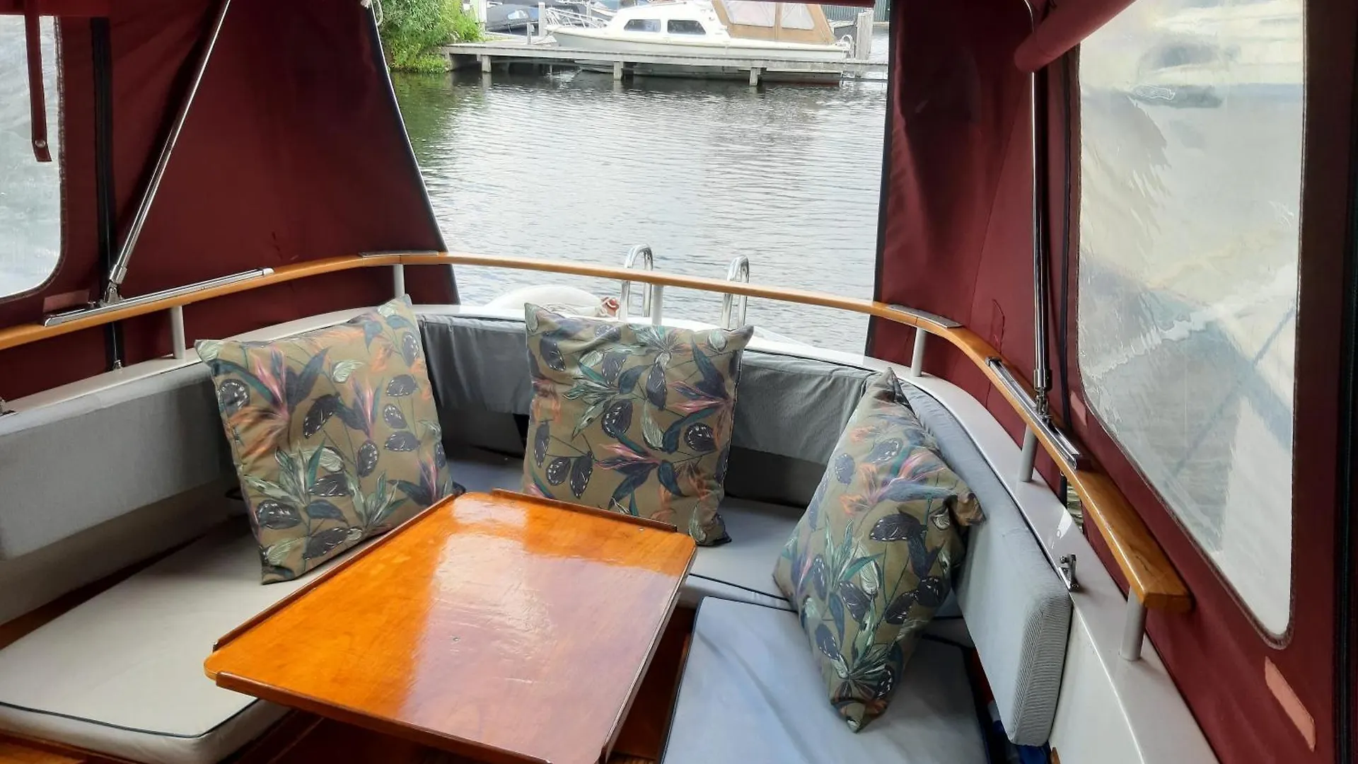 Motor Yacht Almaz Hotel Amsterdam Netherlands