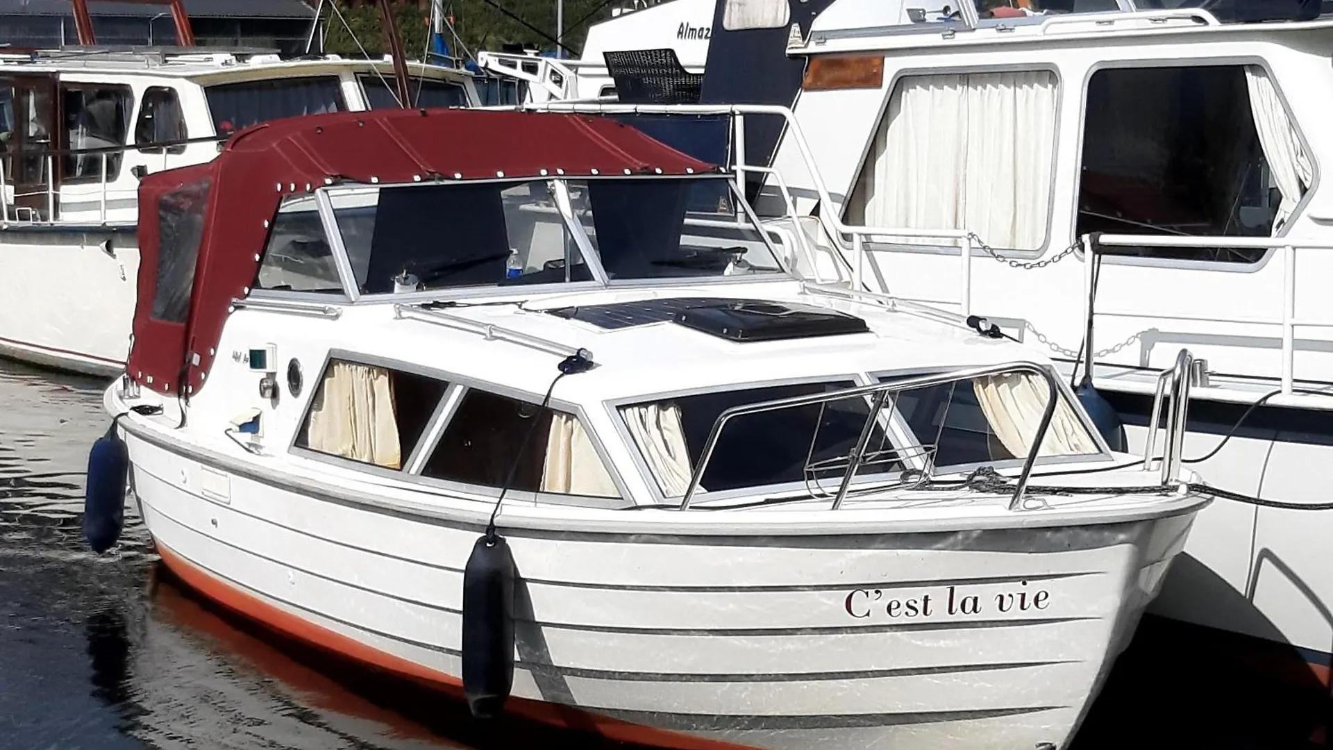 Hotel Motor Yacht Almaz Amsterdam